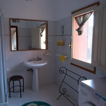 Pantelleria Serraglia * Scauri (Sicily)