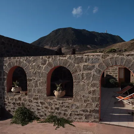 Hébergement de vacances Pantelleria Serraglia *