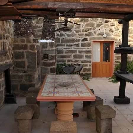 Hébergement de vacances Pantelleria Serraglia *